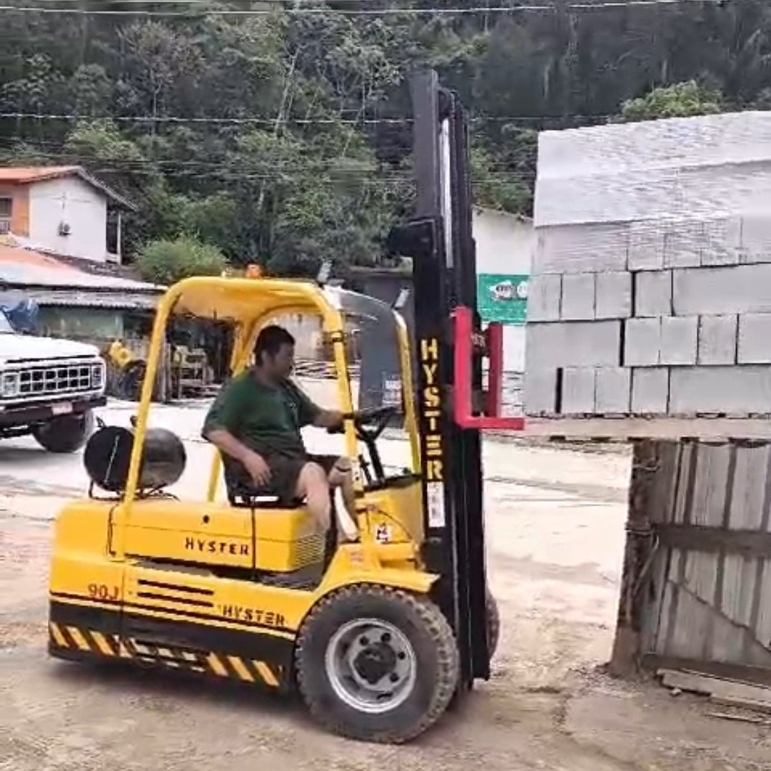 Empilhadeira Combustão - Hyster - UE60
