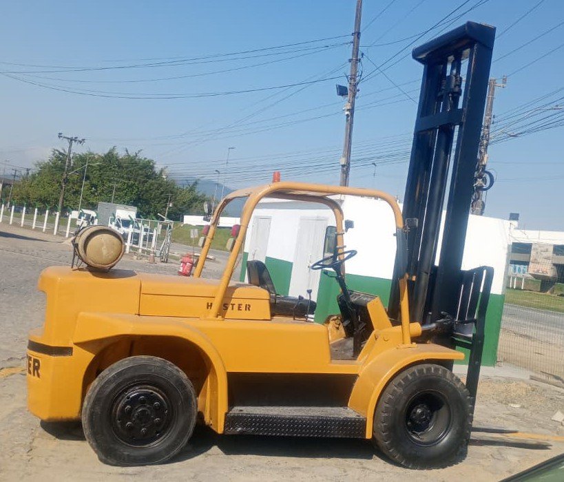 Empilhadeira Combustão - Hyster - H150J