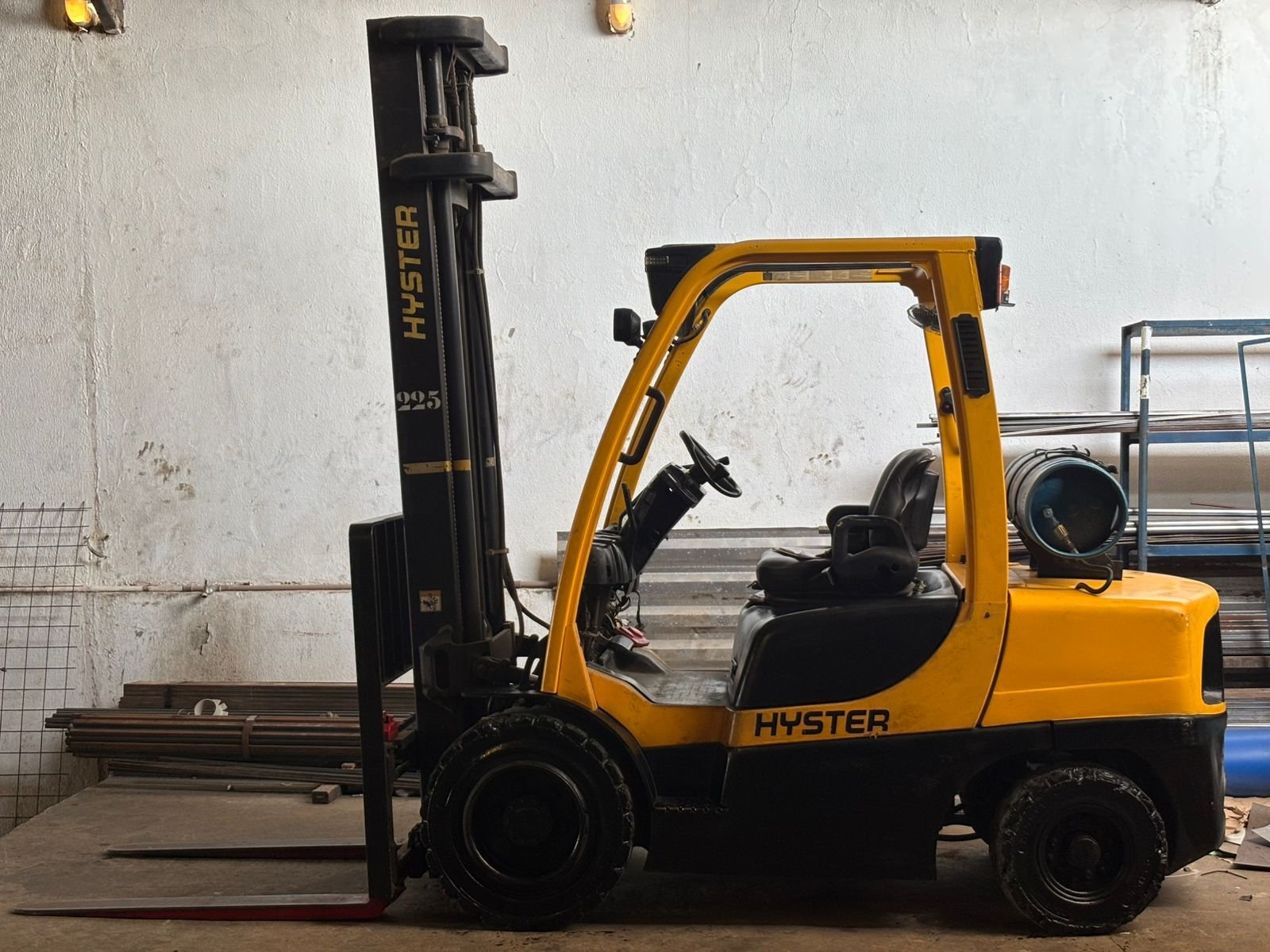 Empilhadeira Combustão - Hyster - H70FT
