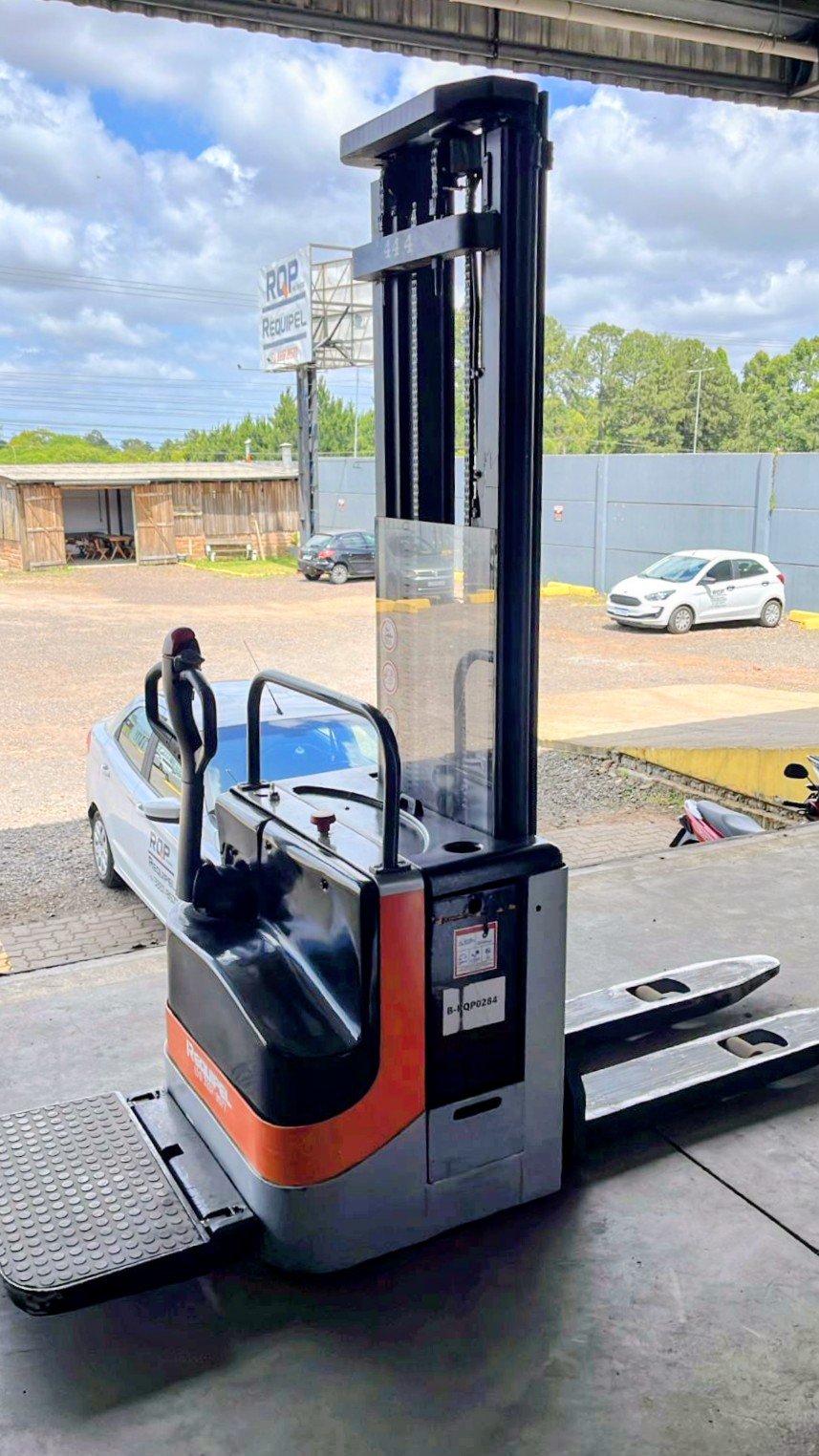 Empilhadeira Paleteira - Still - EGV16