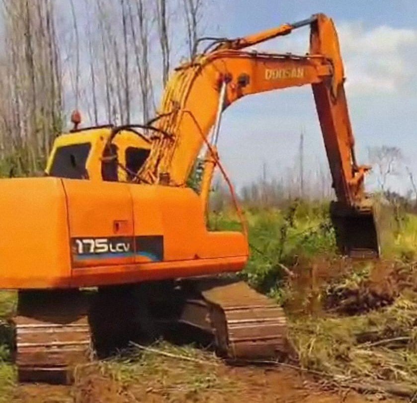 Escavadeira - Doosan - 175 LCV