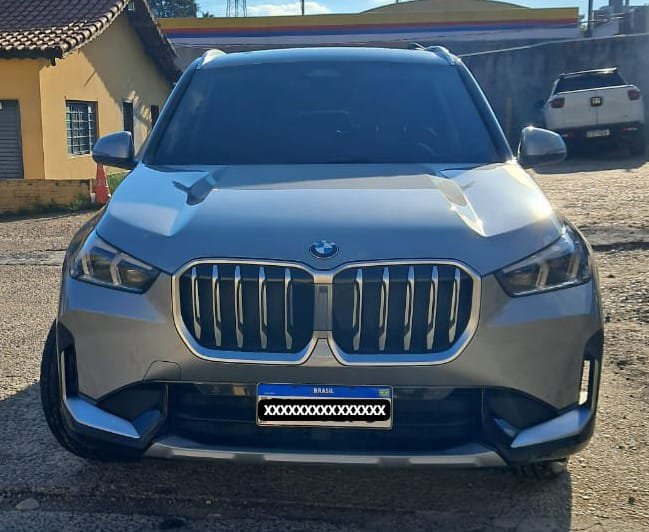 Veículo / Carro - BMW - X1 S20i XLine