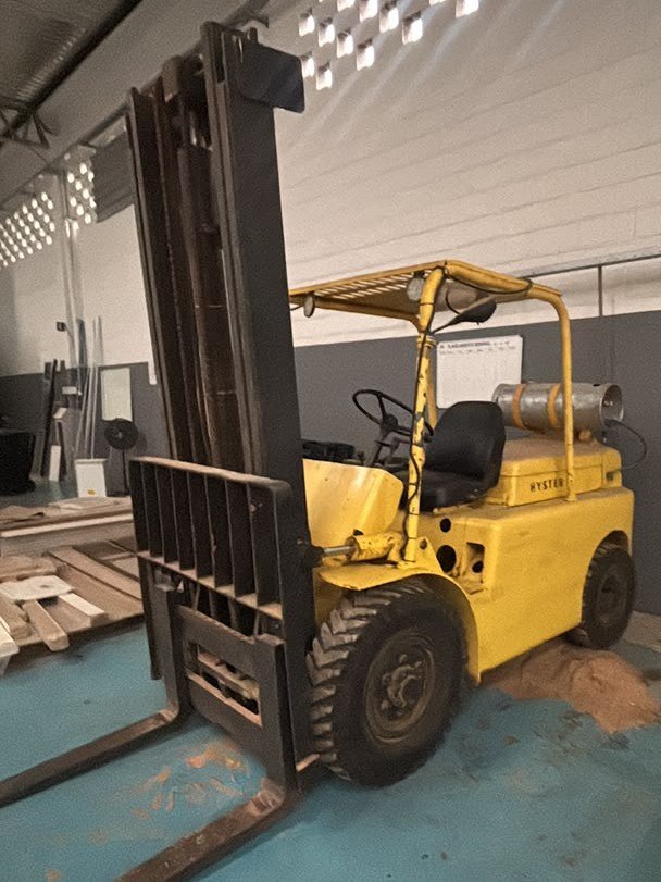 Empilhadeira Combustão - Hyster - H80J